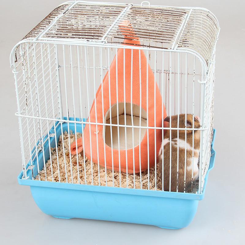 Cozy Carrot Hideaway: The Ultimate Winter Retreat For Small Pets-1