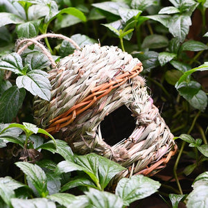 Hand-Crafted Straw Bird Sanctuary: A Charming Haven For Feathered Friends-1