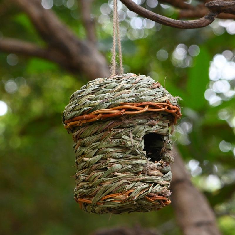 Hand-Crafted Straw Bird Sanctuary: A Charming Haven For Feathered Friends-5