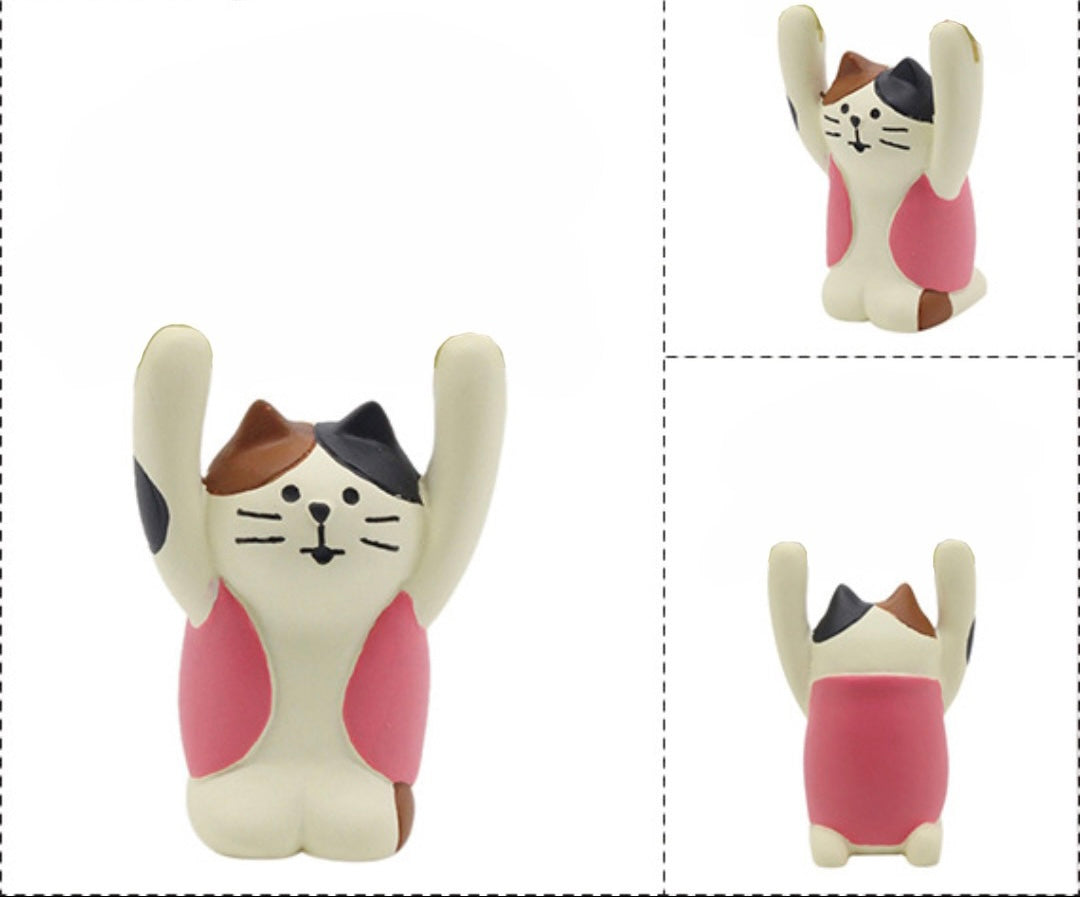 PAWSOME FIGURINES - #64-0